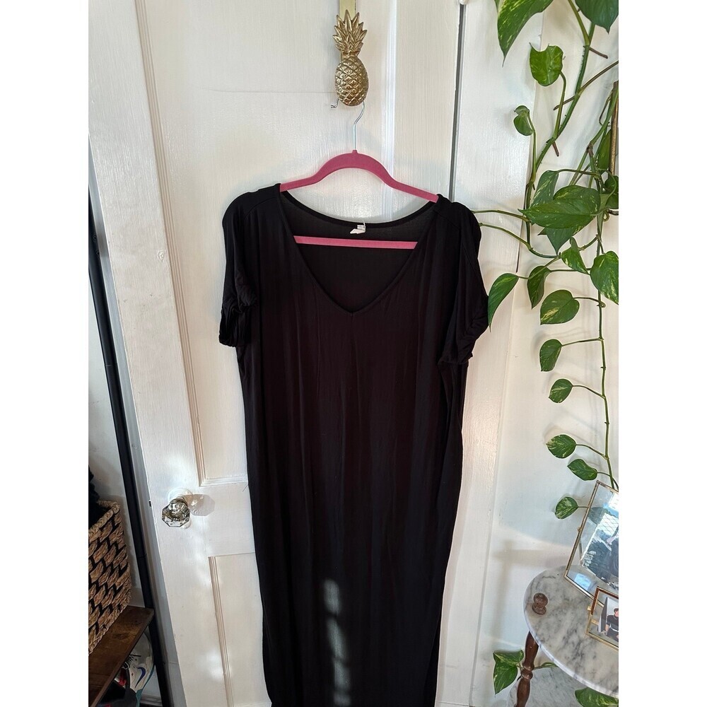 Pink Blush Women’s size small Black maxi dress
